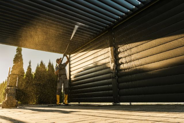 ניקוי פרגולה